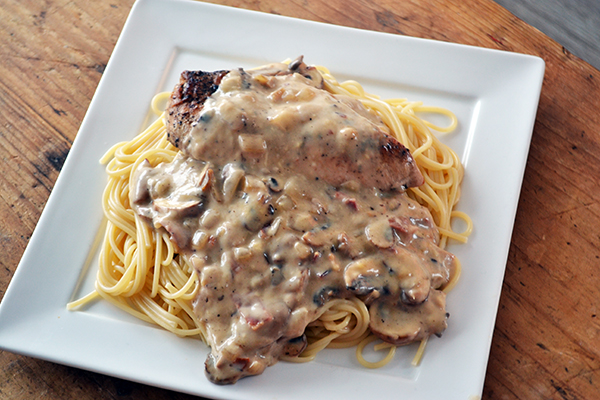 spaghetti met kip in champignonsaus 