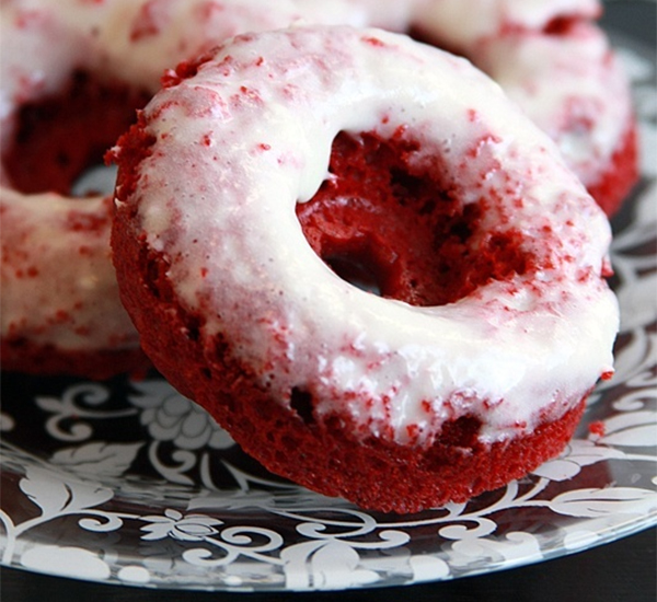 red velvet donuts