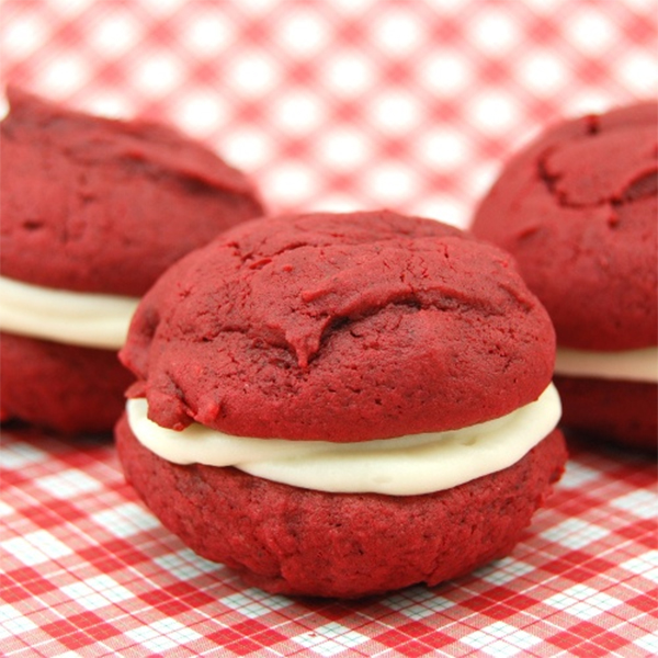 red velvet whoopies