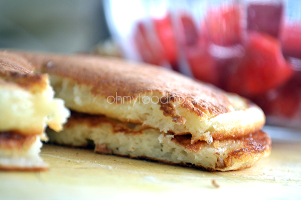 american pancakes met verse aardbeien 