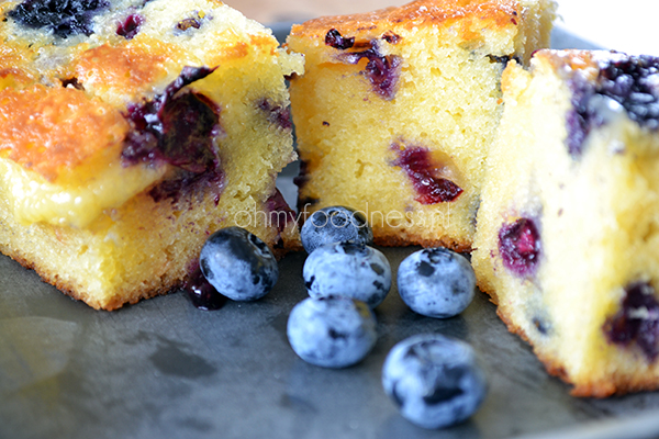 witte chocolade brownies met blauwe bessen 2