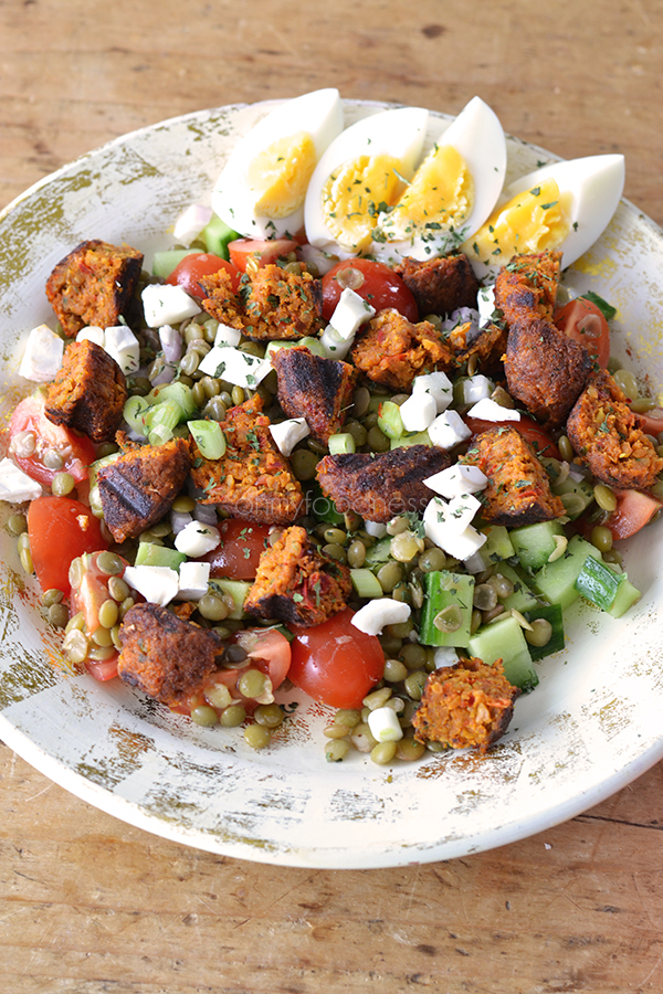 Linzensalade met falafel