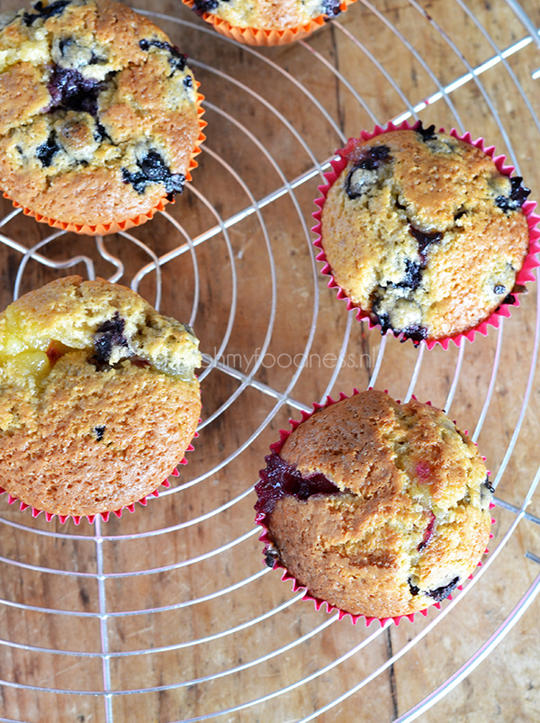 Blueberry muffins met lemoncurd vulling