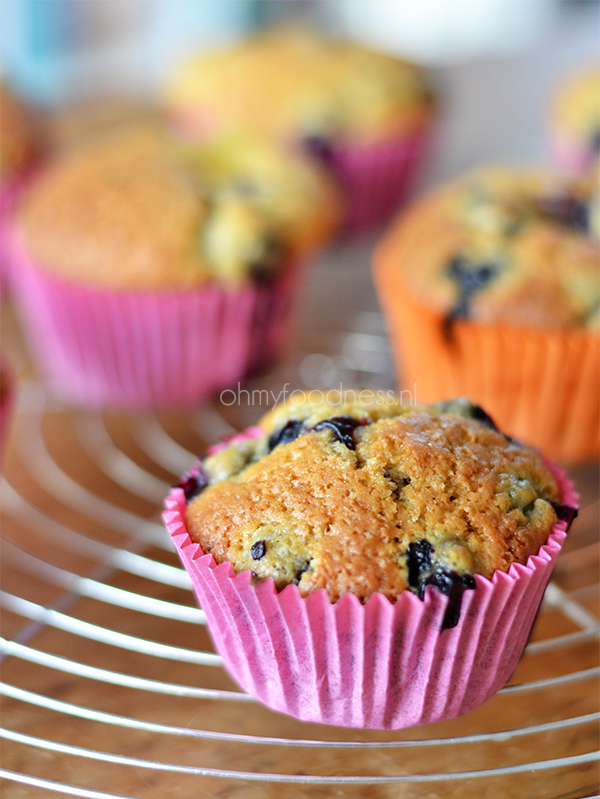 Blueberry muffins met lemoncurd vulling