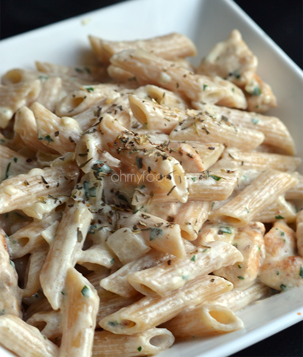 Chicken Alfredo pasta 