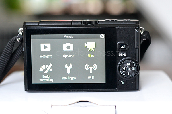 Nikon 1 J4