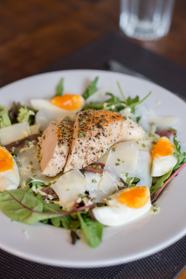 Caesar salad met yoghurtdressing