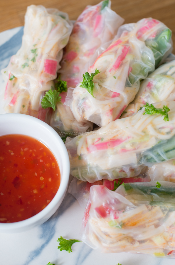 Springrolls met surimisalade