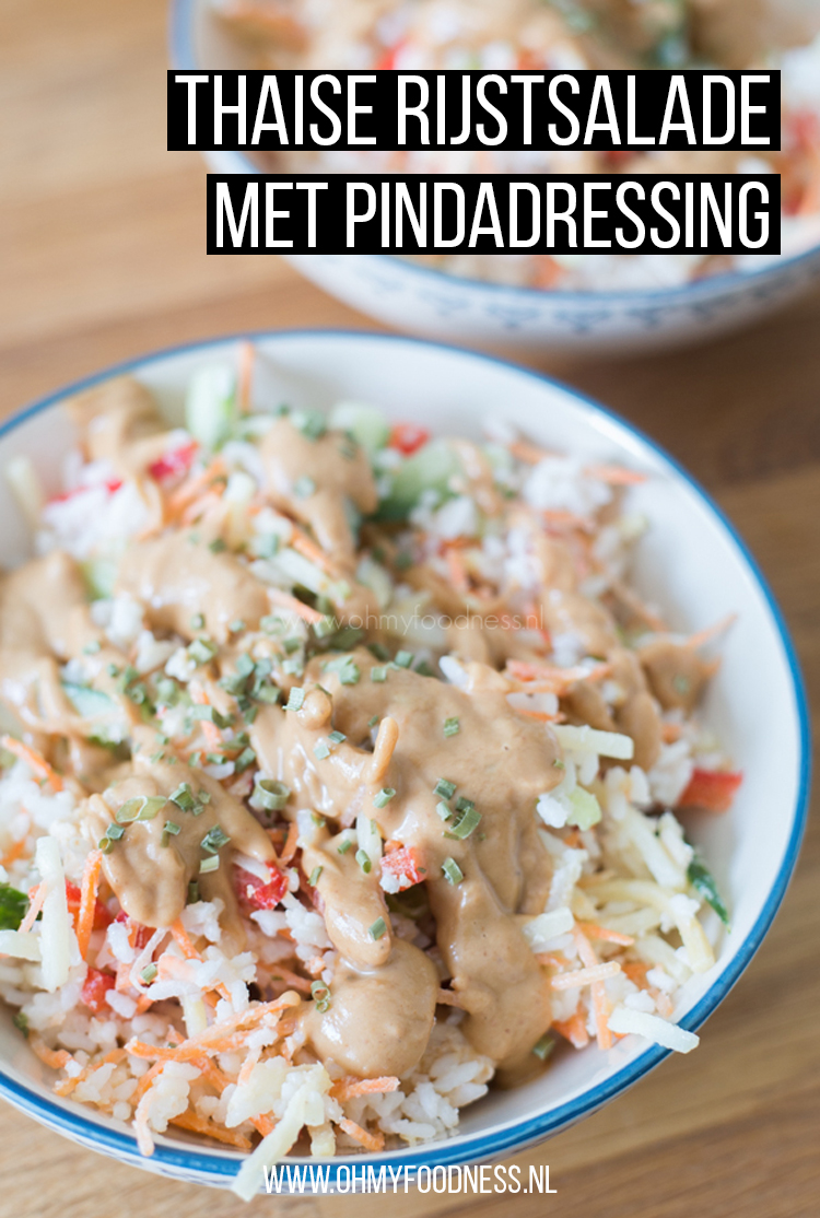 Thaise rijstsalade met pindadressing