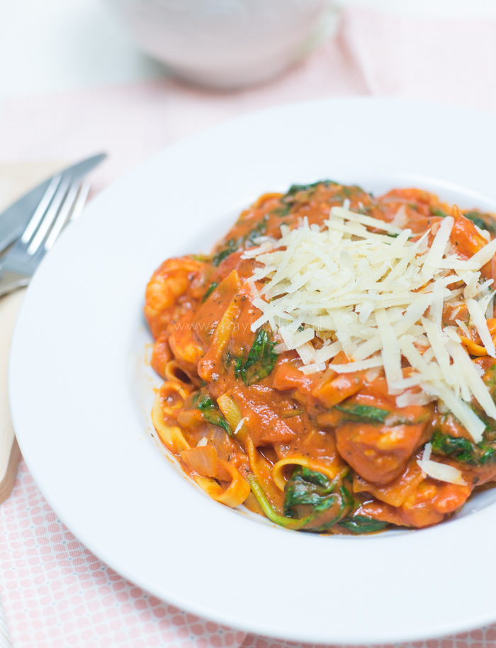 Eenpanspasta: Tagliatelle met gamba's en spinazie