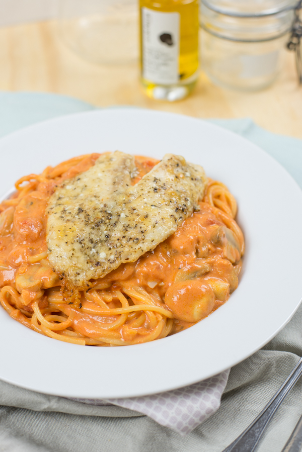 Spaghetti met Tilapia in Parmezaankorst