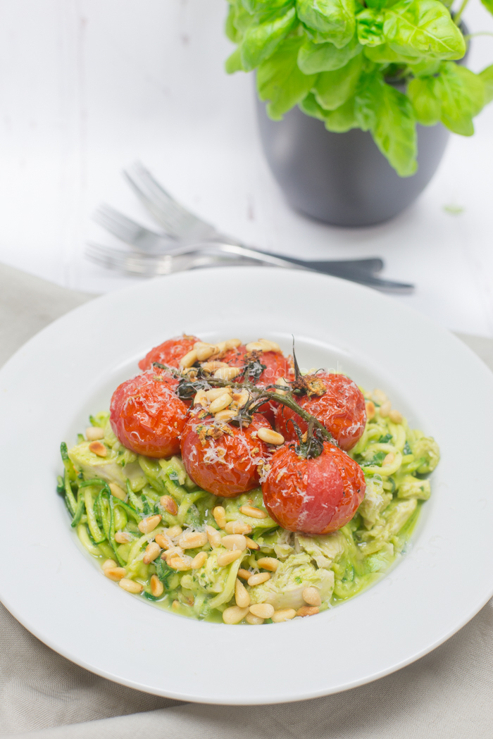 Courghetti met avocadopesto