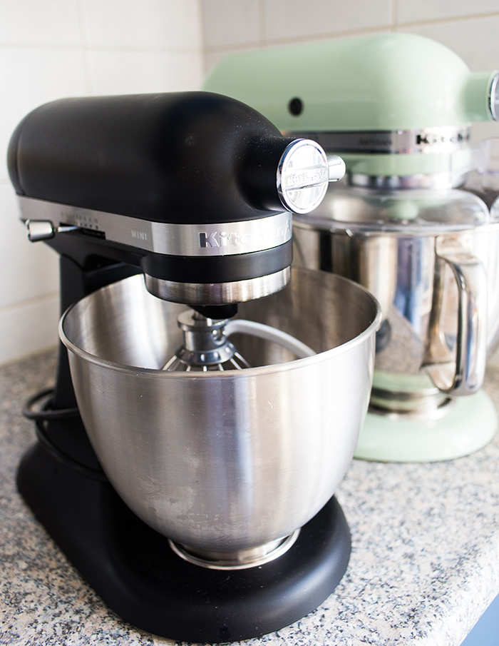 Kitchenaid artisan mini mixer deals