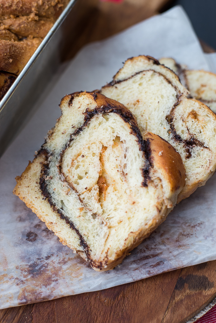 Pindakaas babka met chocolade