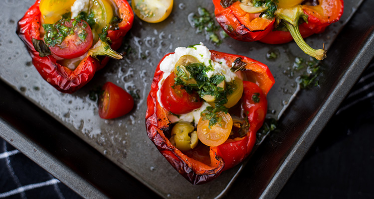 Paprika's uit de oven met ricotta en basilicumolie