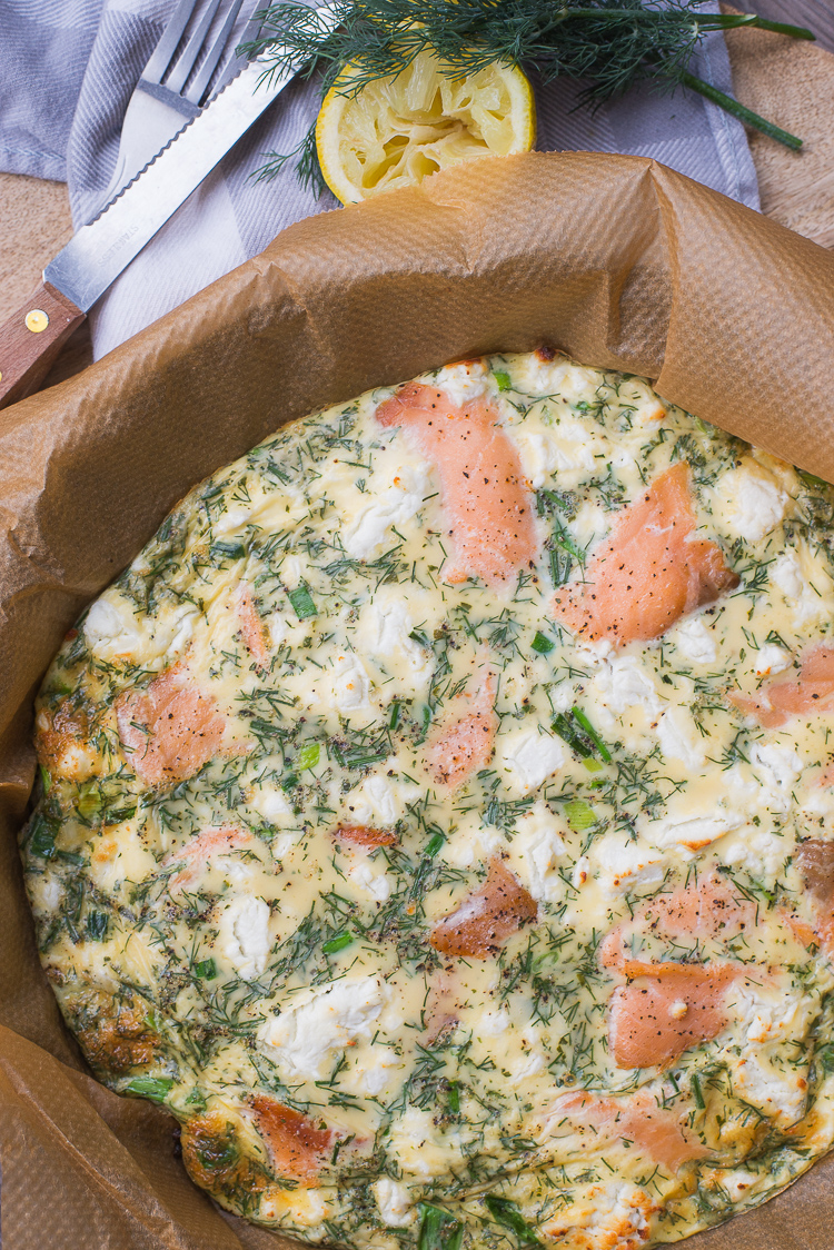 Frittata met gerookte zalm en geitenkaas