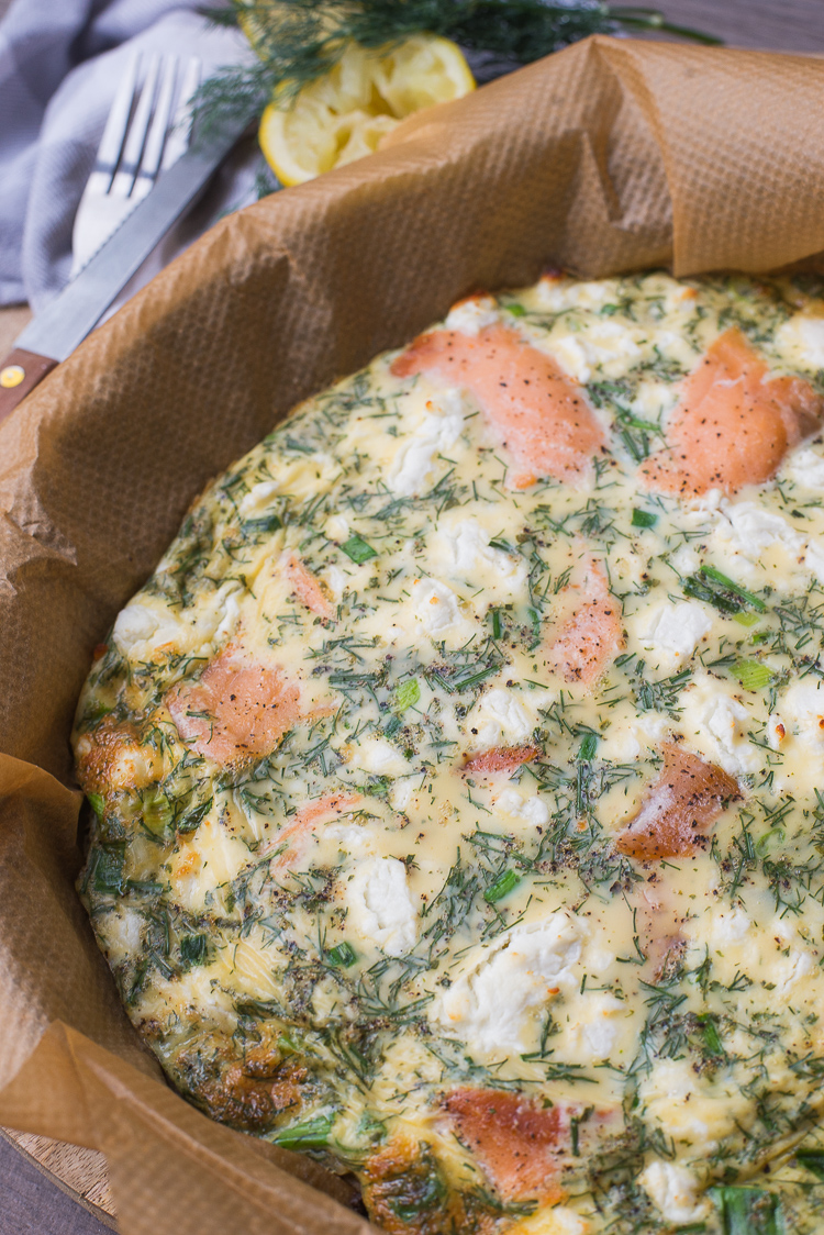 Frittata met gerookte zalm en geitenkaas