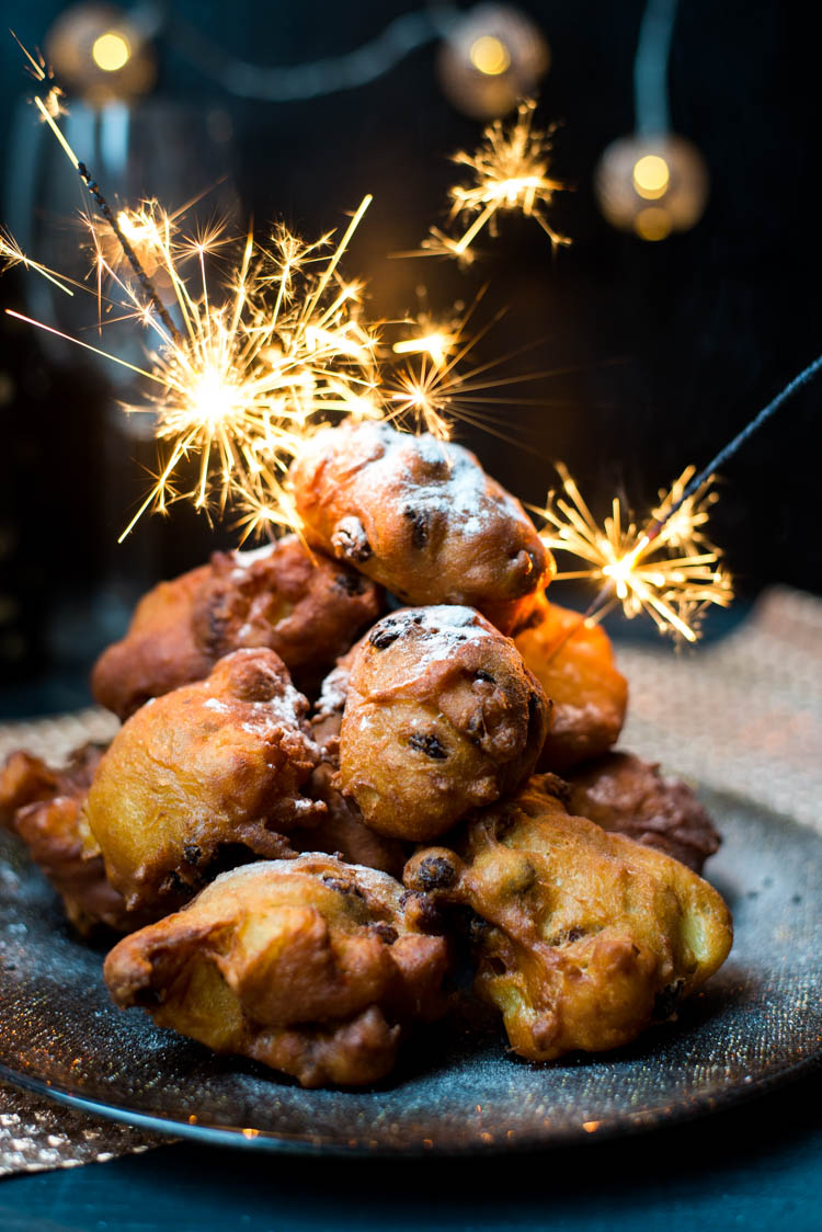 Oliebollen met appel en kaneel