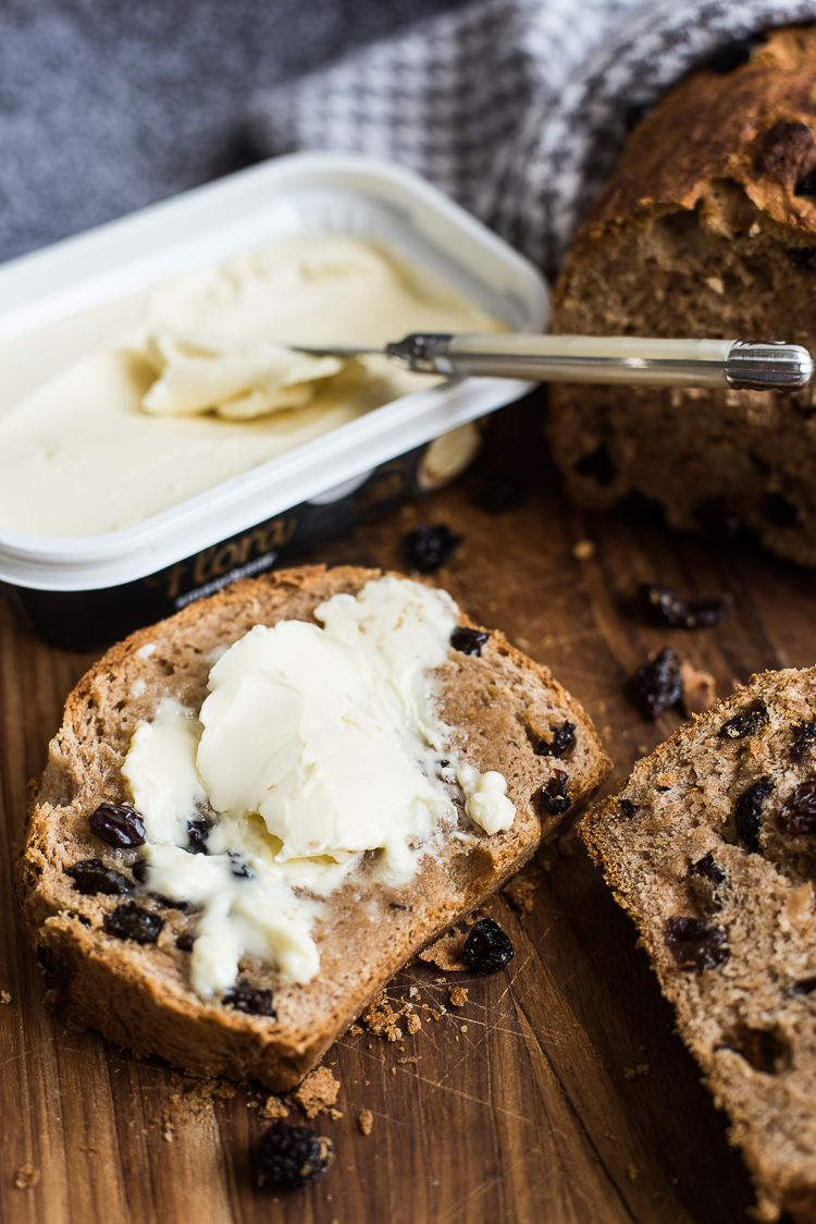 Kaneelbrood met rozijnen