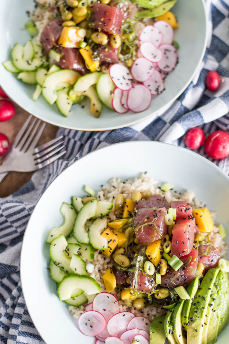 Pokébowl met mango en tonijn