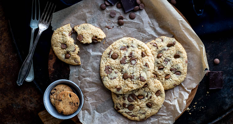 Vegan chocolate chip cookies