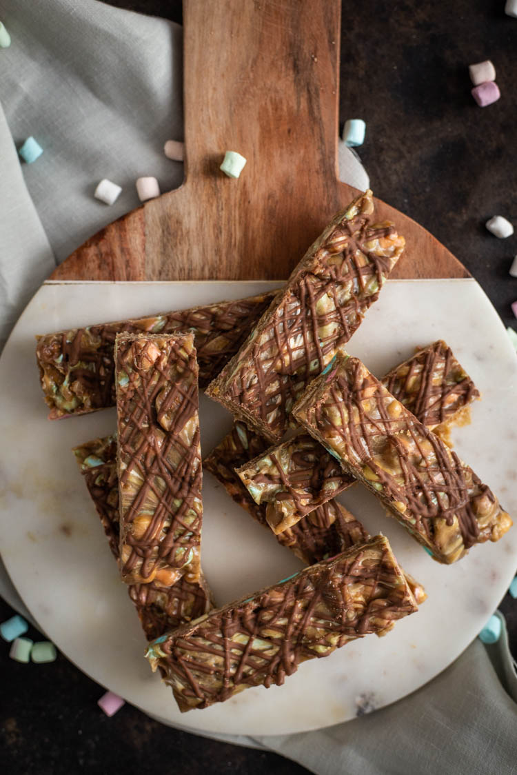 Karamelrepen met stroopwafel en marshmallows