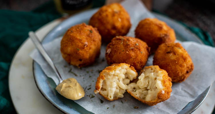 Mac & Cheese bitterballen