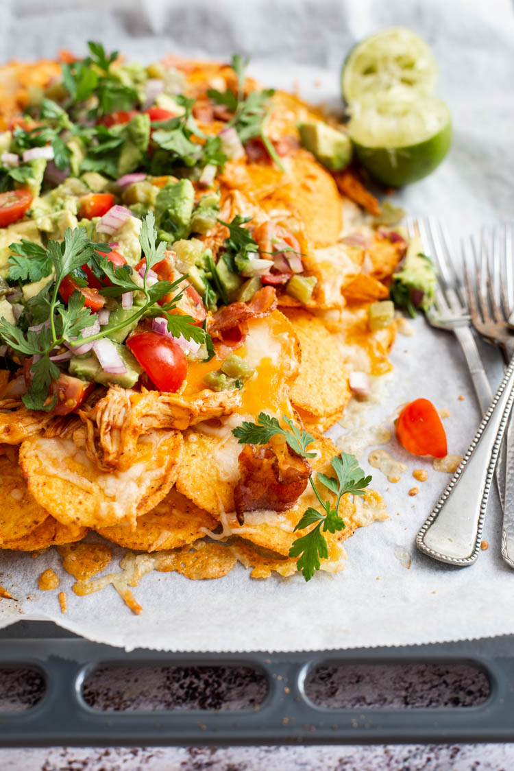 BBQ-chicken nacho's