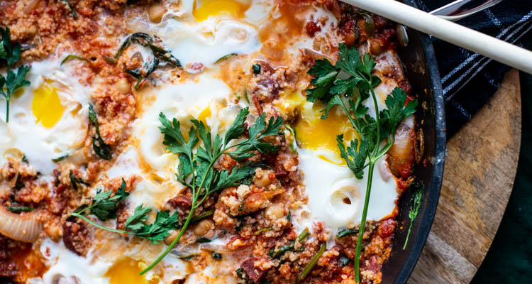 Shakshuka met couscous en sucuk