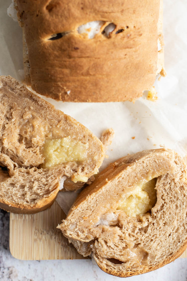 Suikerbrood met amandelspijs en speculaaskruiden