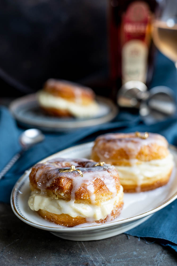 Gin & Tonic Cronuts