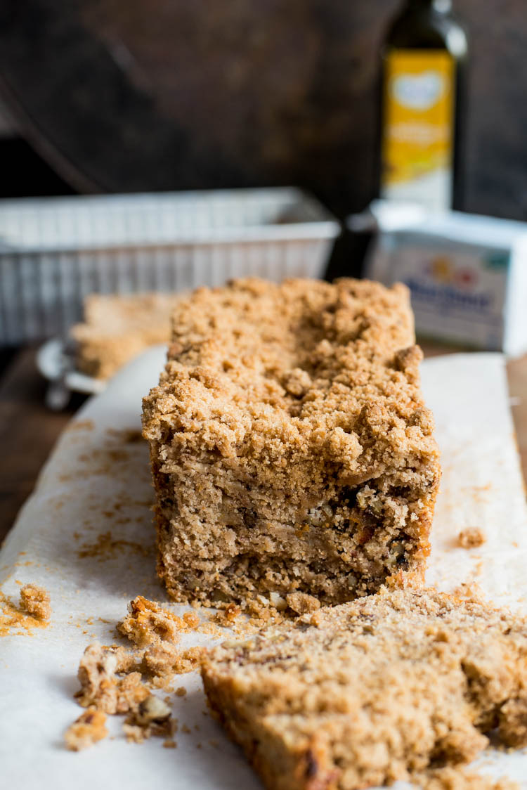 Vegan bananabread met kaneelkruim