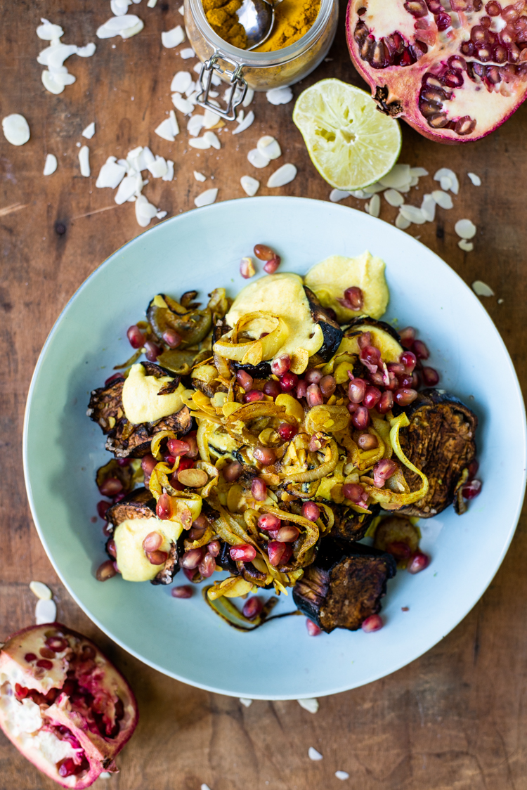 Geroosterde aubergine met kerrieyoghurt