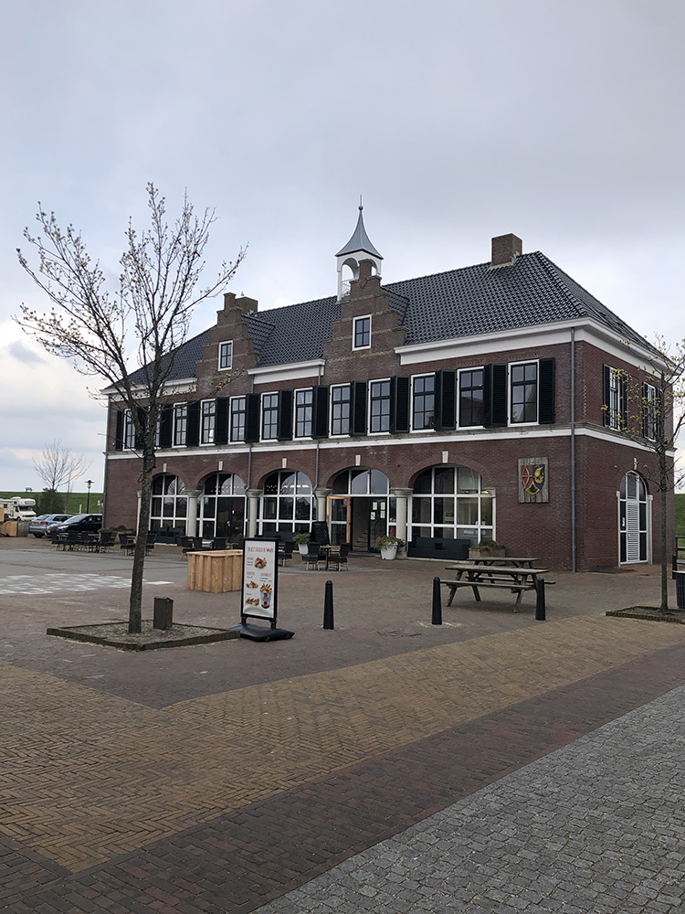 esonstad marktplein