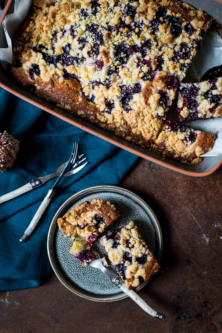 Plaatcake met bosvruchten