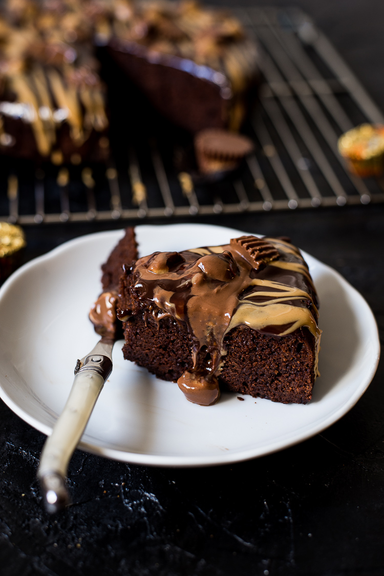 Chocolade-pindakaascake uit de slowcooker