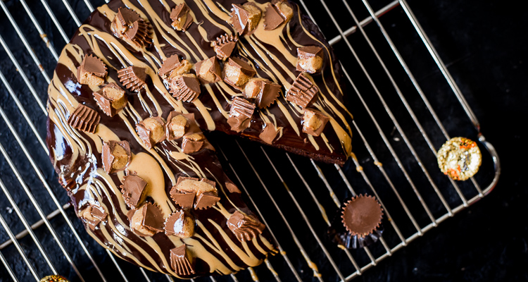 Chocolade-pindakaascake uit de slowcooker