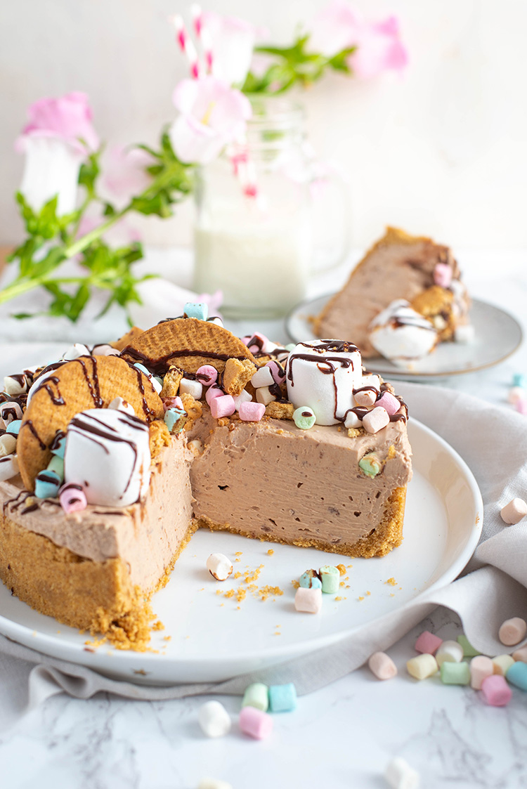 No Bake Rocky Road cheesecake