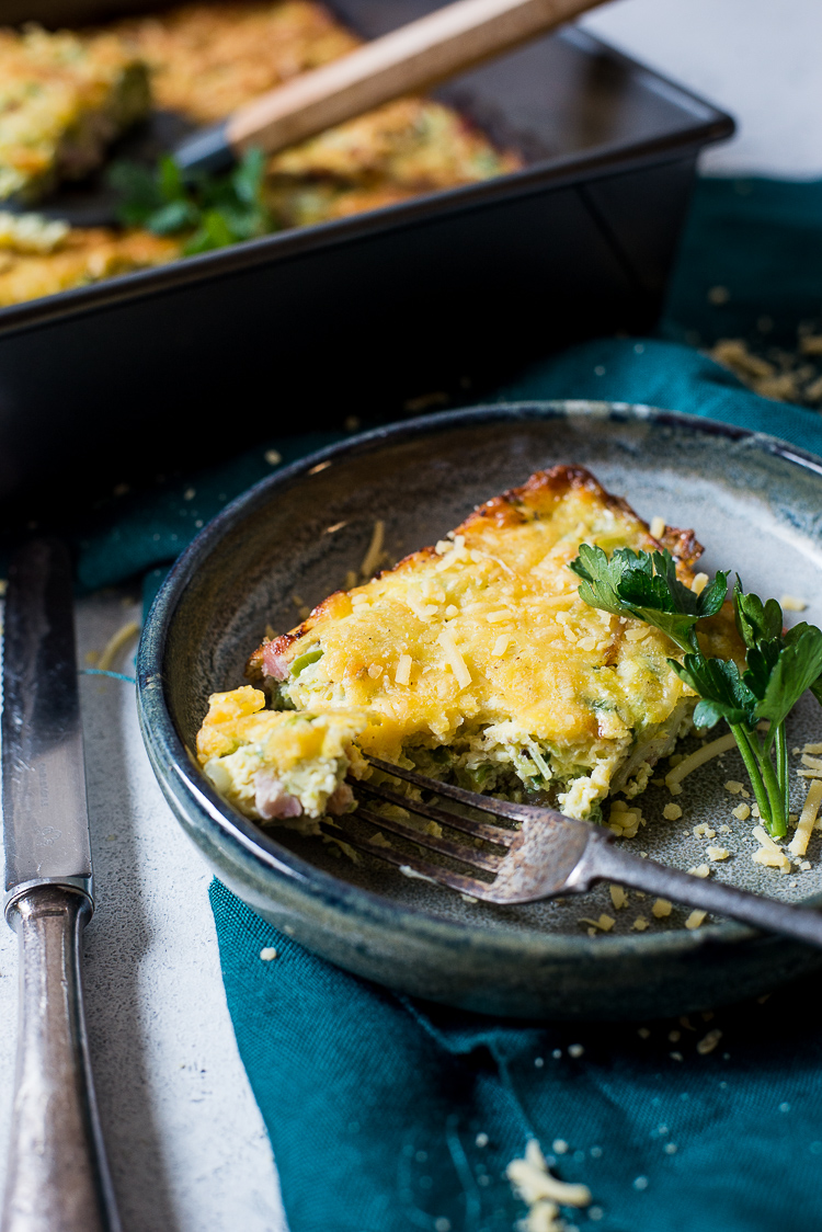 Omelet uit de oven met prei en spek