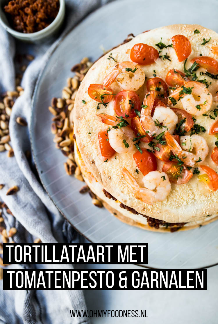 Tortillataart met tomatenpesto en garnalen