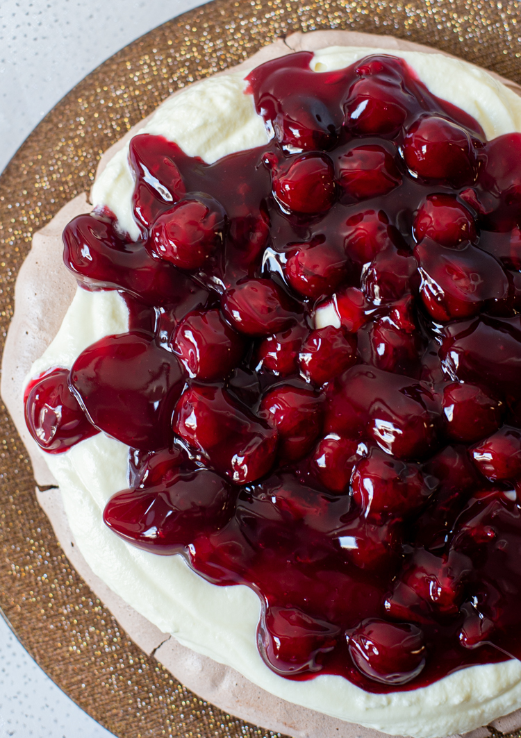 Chocoladepavlova met kersen