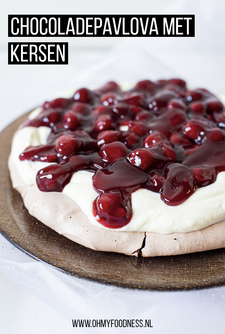 Chocoladepavlova met kersen