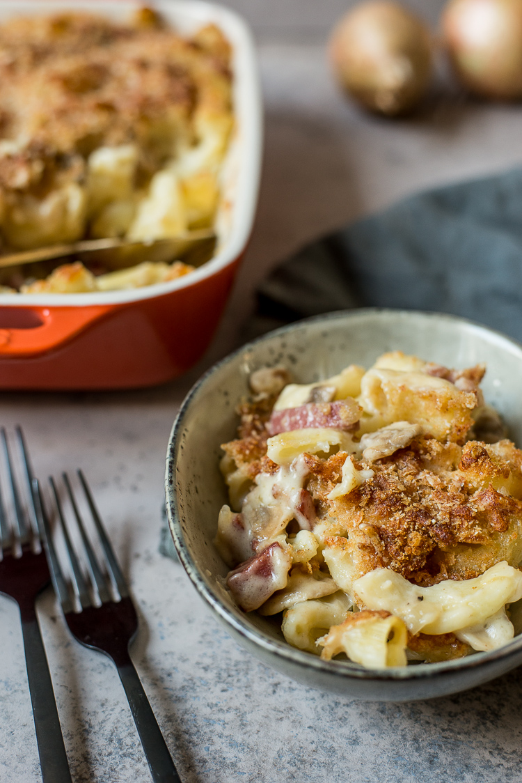 Mac & Cheese met cervelaat en champignons