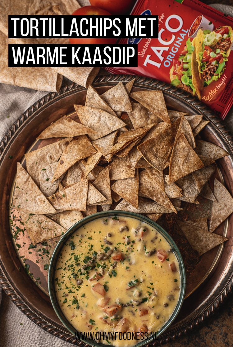 Tortillachips met warme kaasdip